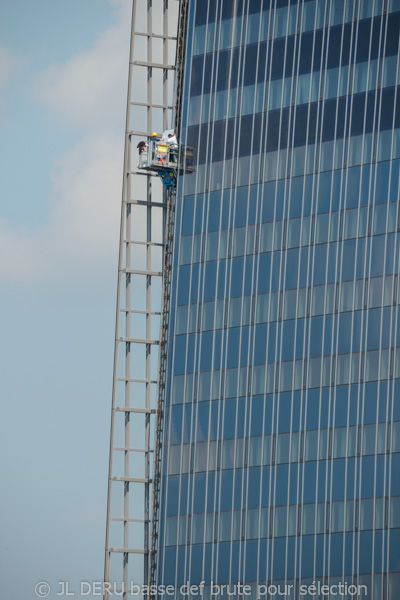 tour des finances à Liège